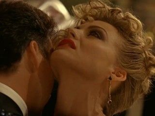 Video Michelle Pfeiffer Sexy - Batman Returns