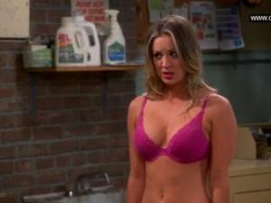 Video Kaley Cuoco - Flashes Her Bra, Big Boobs - The Big Bang Theory S07e11 (2013