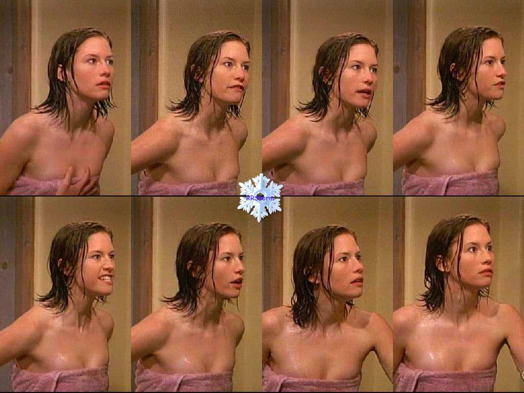 Chyler leigh naked