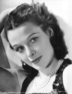 Hedy Lamarr [866x1122] [100.87 kb]