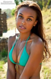 Kirby Griffin in Si Swimsuit 2012 [658x1012] [138.4 kb]