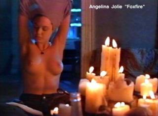 Angelina Jolie [424x313] [19.12 kb]