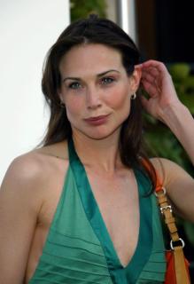 Claire Forlani [2061x3000] [585.48 kb]