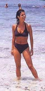 Maribel Verdú in Bikini [305x603] [48.3 kb]