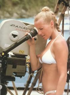 Cheryl Ladd in Bikini [529x720] [84.55 kb]