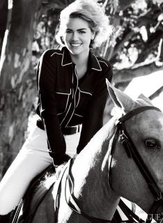 Kate Upton en Vogue [879x1200] [165.74 kb]