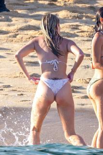 Josie Canseco dans Bikini [1280x1920] [609.51 kb]