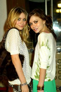 Mary-Kate y Ashley Olsen [1003x1500] [269.22 kb]