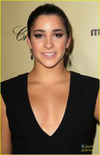 Aly Raisman [790x1222] [158.03 kb]