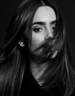 Lily Collins [936x1191] [125.68 kb]