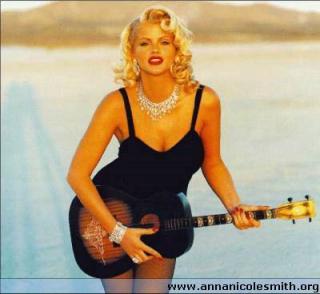 Anna Nicole Smith [400x368] [20.85 kb]