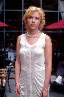 Scarlett Johansson [1990x3000] [619.11 kb]