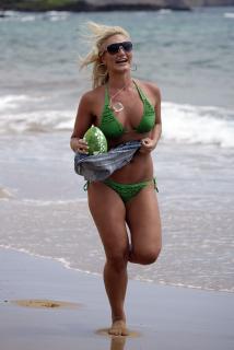 Brooke Hogan in Bikini [1200x1787] [311.58 kb]