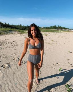 Macarena García en Bikini [1080x1350] [562.42 kb]