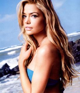 Denise Richards in Instyle [859x1000] [133.43 kb]