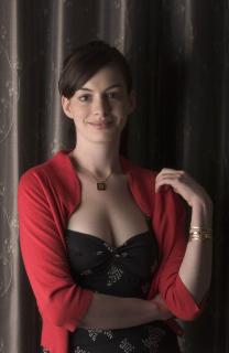 Anne Hathaway [1960x3008] [1059.71 kb]