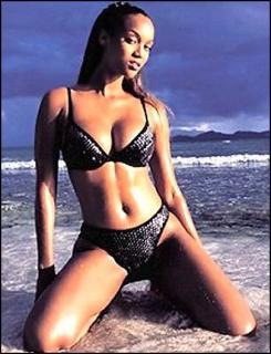 Tyra Banks in Bikini [405x528] [42.72 kb]