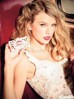 Taylor Swift dans Glamour [600x800] [81.21 kb]
