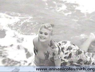 Anna Nicole Smith [307x233] [13.17 kb]