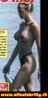 Anna Falchi in Topless [270x549] [36.1 kb]