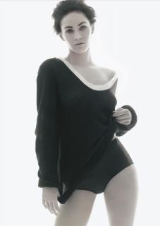 Megan Fox [1852x2600] [144.33 kb]