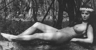 Geri Halliwell Nude [566x298] [39.24 kb]