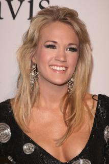 Carrie Underwood [2011x3000] [694.82 kb]