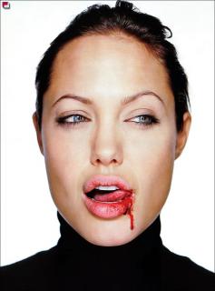 Angelina Jolie [890x1200] [103.05 kb]