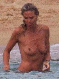 Heidi Klum in Topless [830x1106] [82.7 kb]