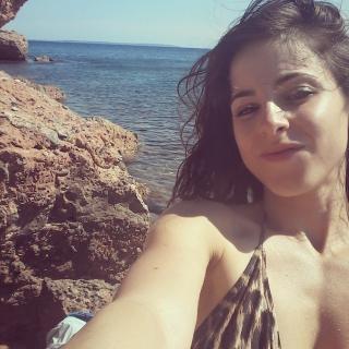 Beatriz Olivares in Bikini [640x640] [121.26 kb]