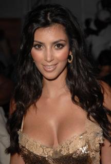 Kim Kardashian [2033x3000] [604.34 kb]