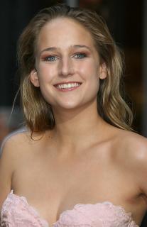 LeeLee Sobieski [2400x3699] [629.43 kb]