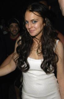 Lindsay Lohan [1200x1840] [238.45 kb]