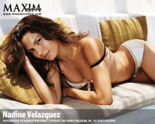 Nadine Velazquez in Maxim [500x400] [38.9 kb]