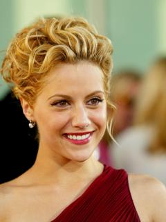 Brittany Murphy [2257x3000] [504.71 kb]