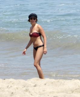 Ashley Tisdale na Bikini [1981x2394] [851.84 kb]
