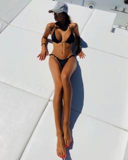 Sara Soldati en Bikini [1080x1350] [115.39 kb]
