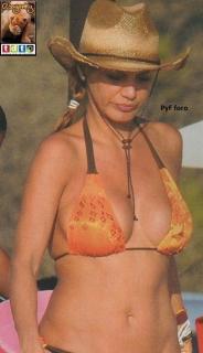 Ivonne Reyes dans Bikini [386x668] [83.71 kb]