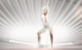 Kylie Minogue [727x452] [24.89 kb]