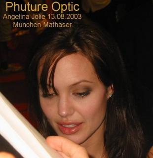 Angelina Jolie [608x626] [43.43 kb]