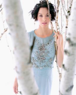 Ashley Judd [2011x2500] [424.31 kb]
