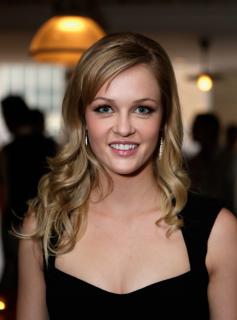 Ambyr Childers [936x1262] [1327.69 kb]