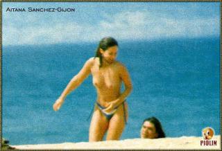 Aitana Sánchez-Gijón in Topless [768x525] [80.13 kb]