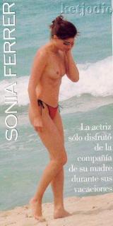 Sonia Ferrer in Topless [427x851] [55.29 kb]