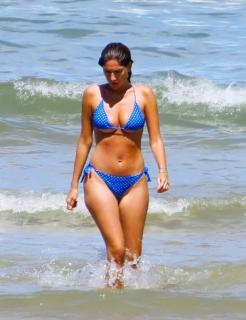 Lourdes Montes en Bikini [480x623] [66.59 kb]