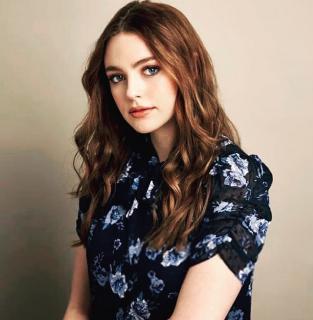 Danielle Rose Russell [720x734] [74.26 kb]