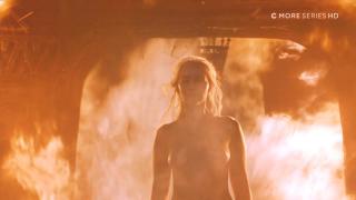 Emilia Clarke in Game Of Thrones Nude [1920x1080] [128.62 kb]
