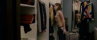 Kristen Stewart en Personal Shopper Desnuda [1280x538] [85.61 kb]