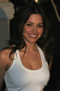 Sarah Shahi [281x425] [25.52 kb]