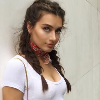 Jessica Clements [1080x1080] [161.47 kb]